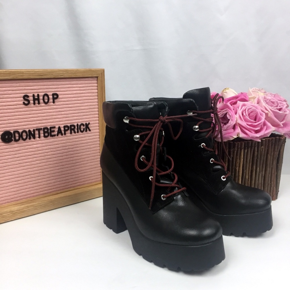 Eeight Black Construction-Like Boots (Sz: 39)